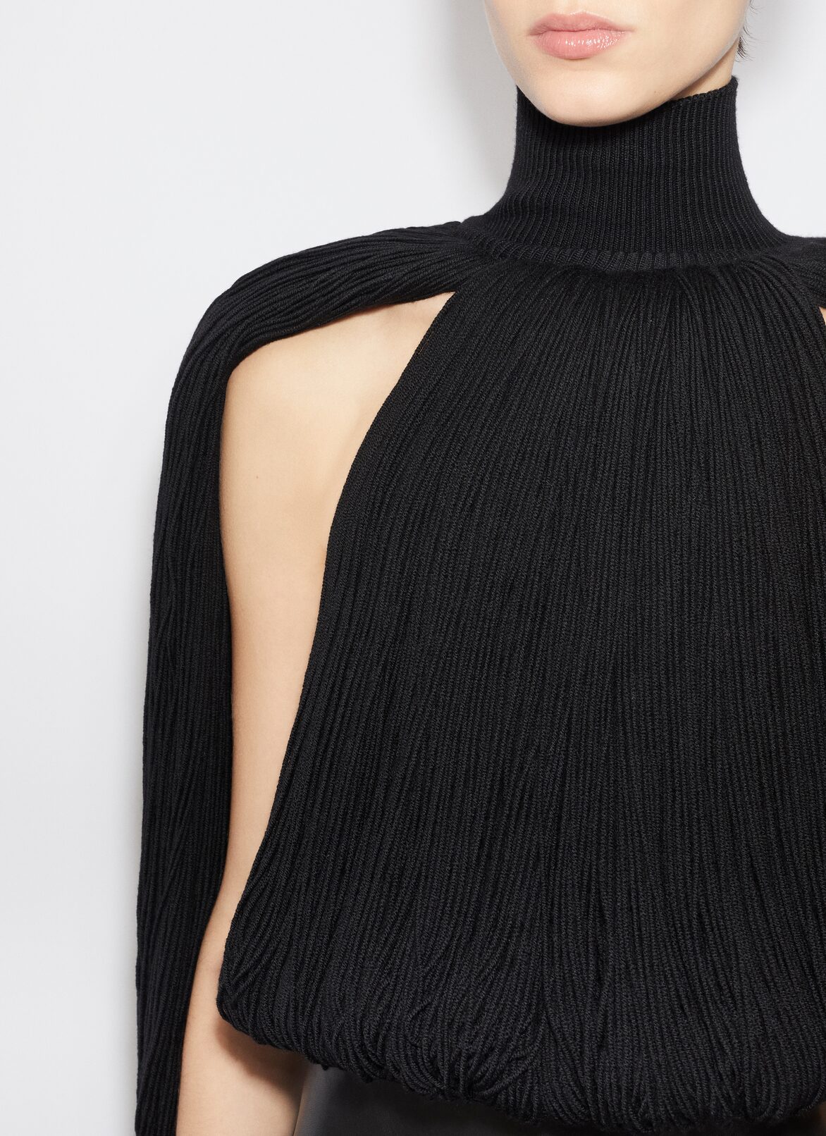 KNITTED FRINGES JUMPER ALAÏA  KNITTED FRINGES JUMPER